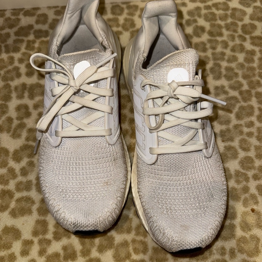 Adidas Sneakers